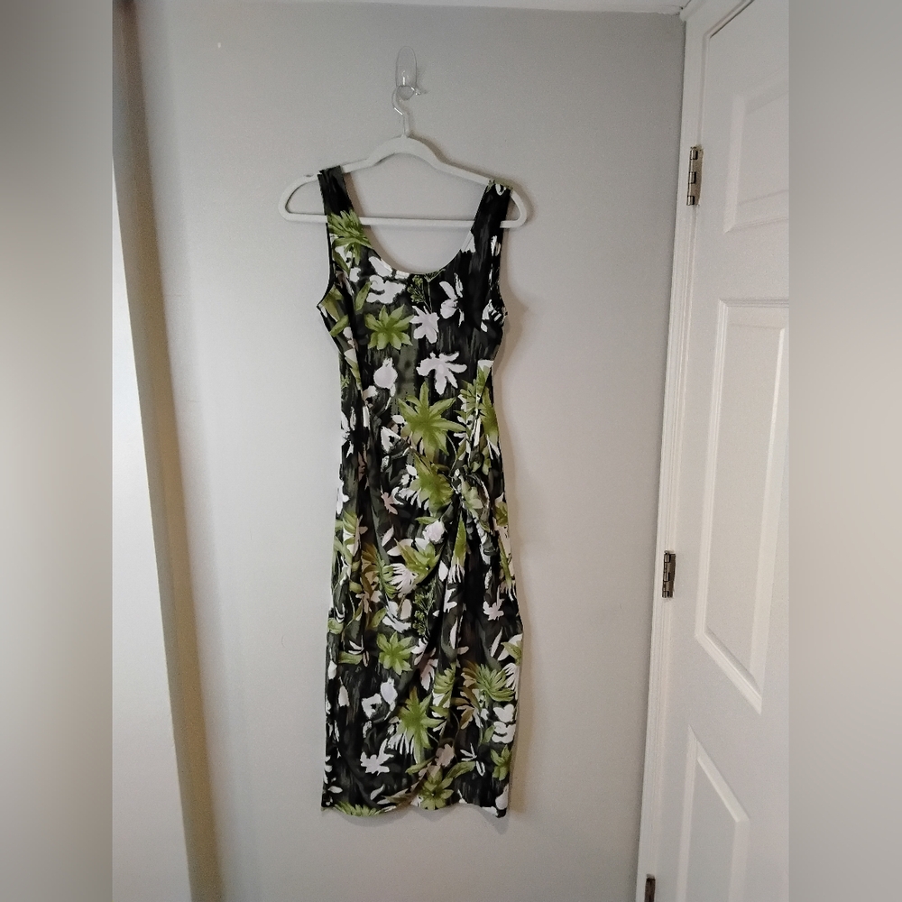 Floral Sleeveless Maxi Dress